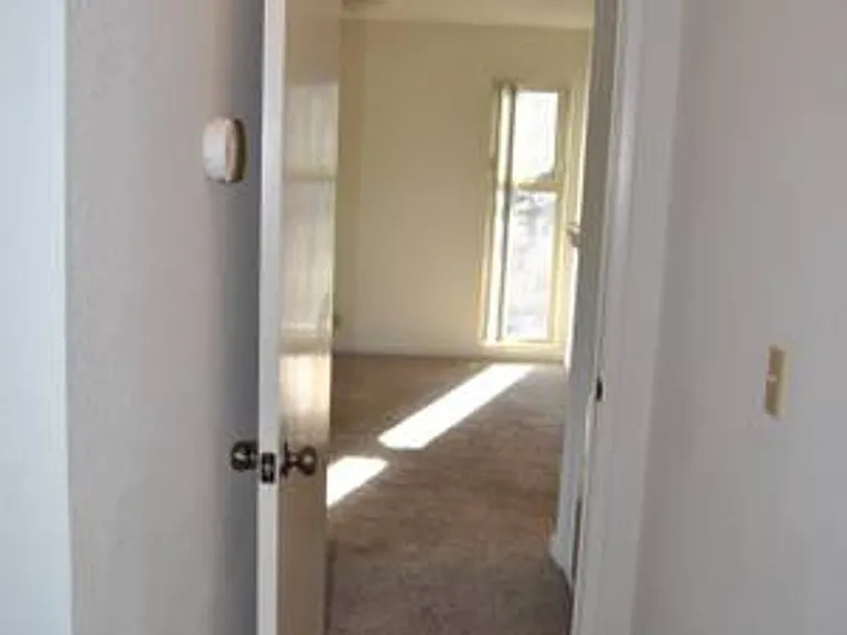 2950 Portage Bay — Photo 110
