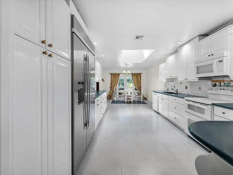 2908 Banyan Boulevard Cir NW — Photo 38