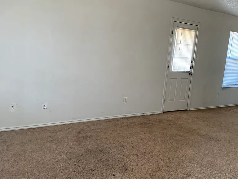 2916 Ashley Dr #2916 — Photo 4