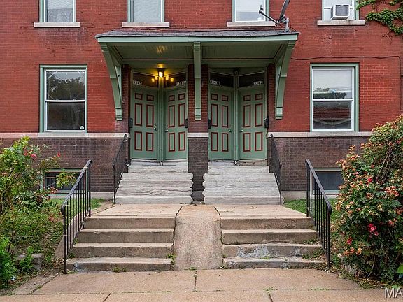 3rd image of 3343 Virginia Ave