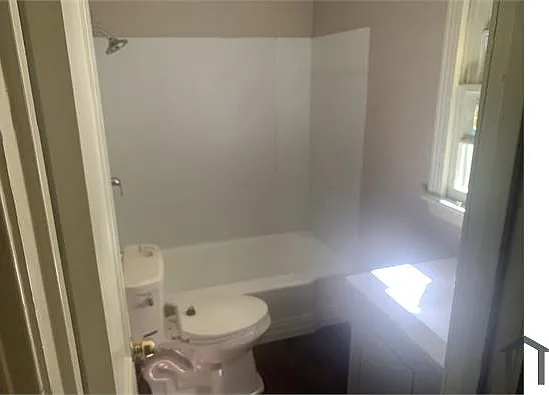 3 bed, 900 sqft, $1,000 — Photo 4