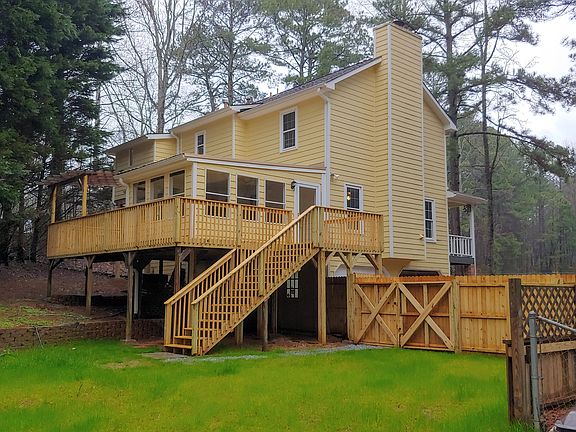 New deckwork and fencing