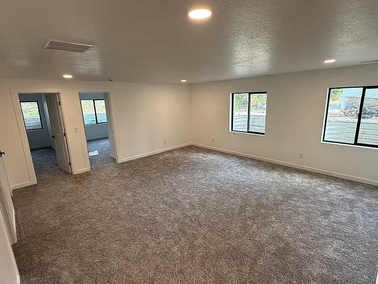 7240 S 525 E — Photo 13