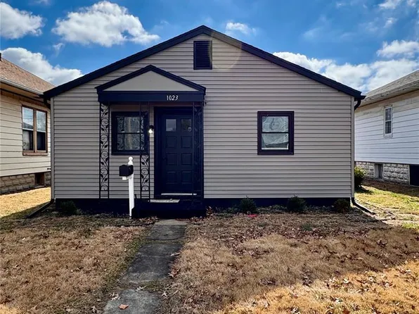 1023 E Broadway, Centralia, IL 62801