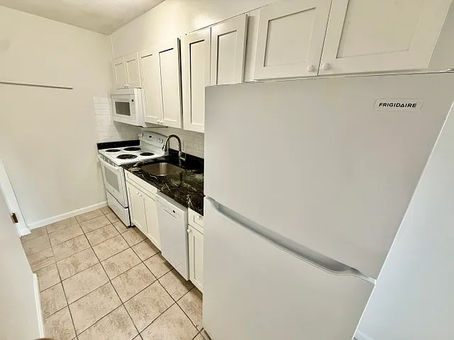 80 Cambridge Rd #27 — Photo 6