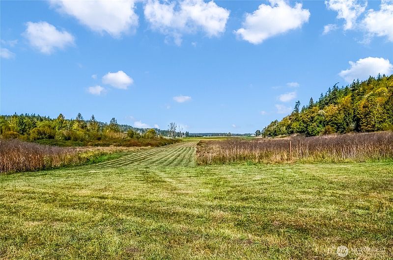 2nd image of 2600 Center Valley Road