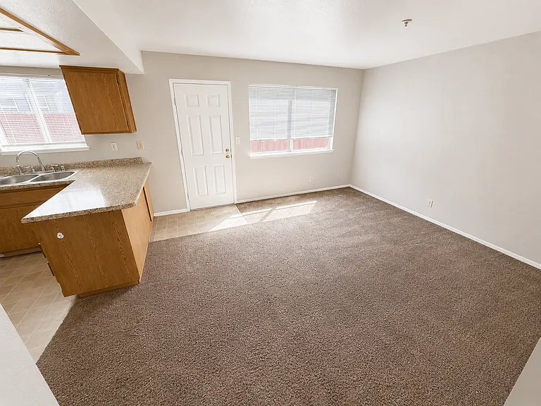 747 W 4th Ave — Photo 10