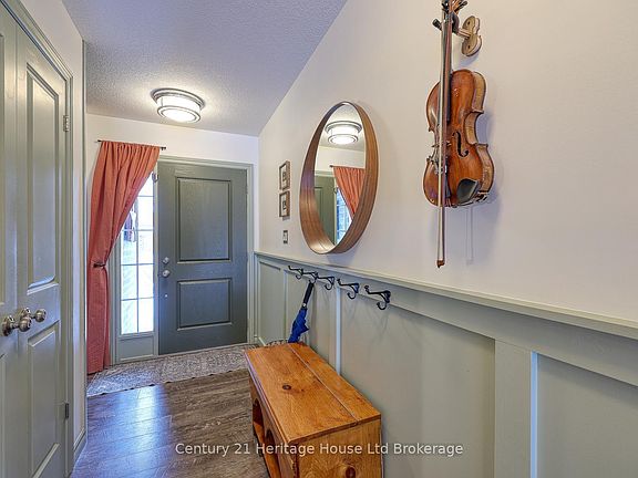 5th image of 72 Pearl St