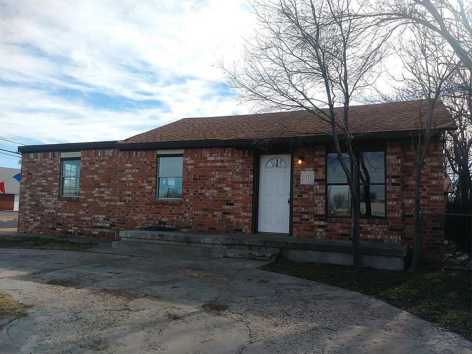 1st image of 4210 SE 10th Ave