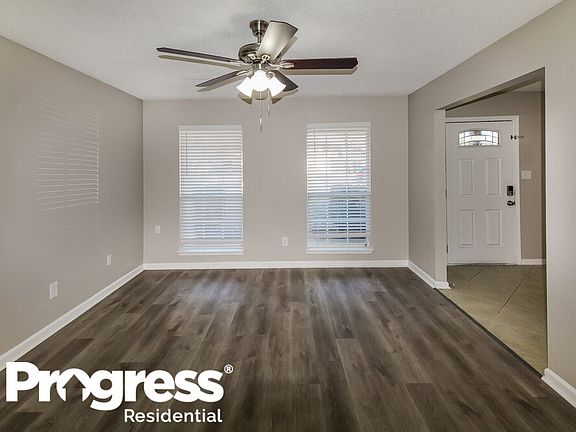 4th image of 7215 Londonderry Dr