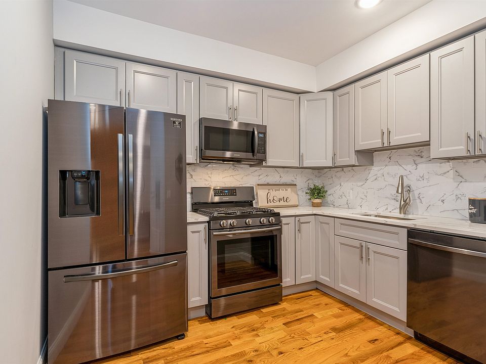 1st image of 725 Sip St #306