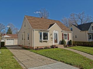 471 E 326th St, Willowick, OH 44095