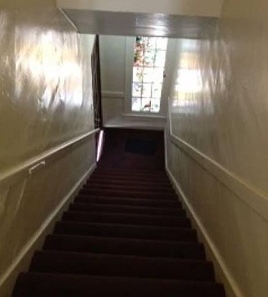 Entry Stairway