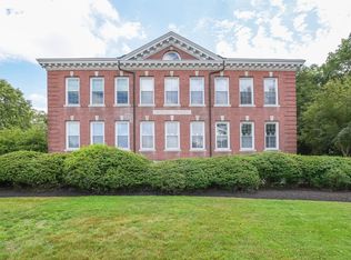 760 Highland Ave APT 2, Needham, MA 02494