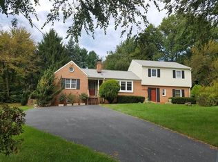 20800 Brooke Knolls Rd, Laytonsville, MD 20882
