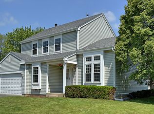 1371 Marble Hill Dr, Lake Zurich, IL 60047