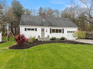 735 Whipple Rd, Tewksbury, MA 01876