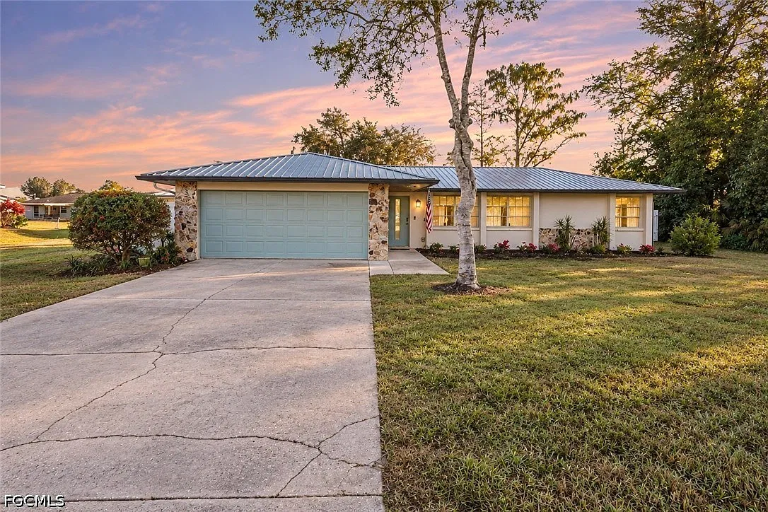 3 bed, 2.0 bath, 1820 sqft, $3,500 — Photo 1