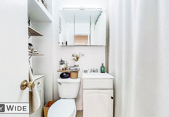 4th image of 418 E 74th St APT 3A