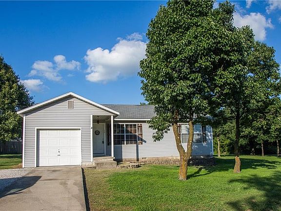 2nd image of 12 Hillswick Dr