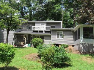 8671 N Angling Rd, Kendallville, IN 46755