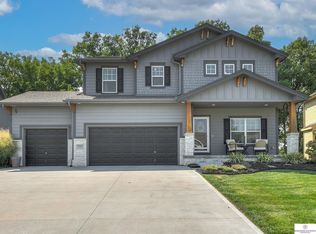 8420 S 169th St, Omaha, NE 68136