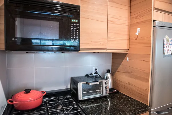 Sold by Luminous Realty | media 20