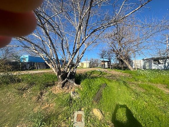 3rd image of 4160 Easter Ave