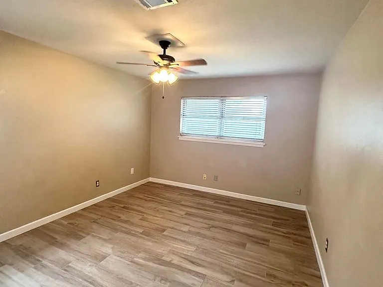 3223 Cimmaron Ave — Photo 9