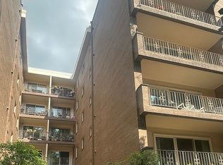 407 Ashland Ave APT 3G, River Forest, IL 60305