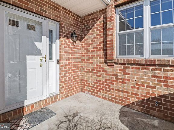 3rd image of 4139 Nantucket Dr