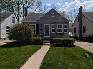 2283 Cambridge Rd, Berkley, MI 48072
