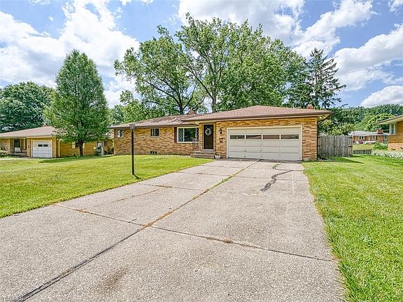 3rd image of 1452 Justo Ln