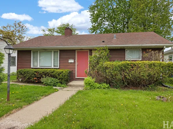 916 Chestnut St, Waukegan, IL 60085