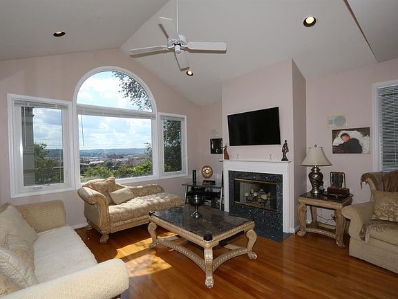 2nd image of 458 Klotter Ave