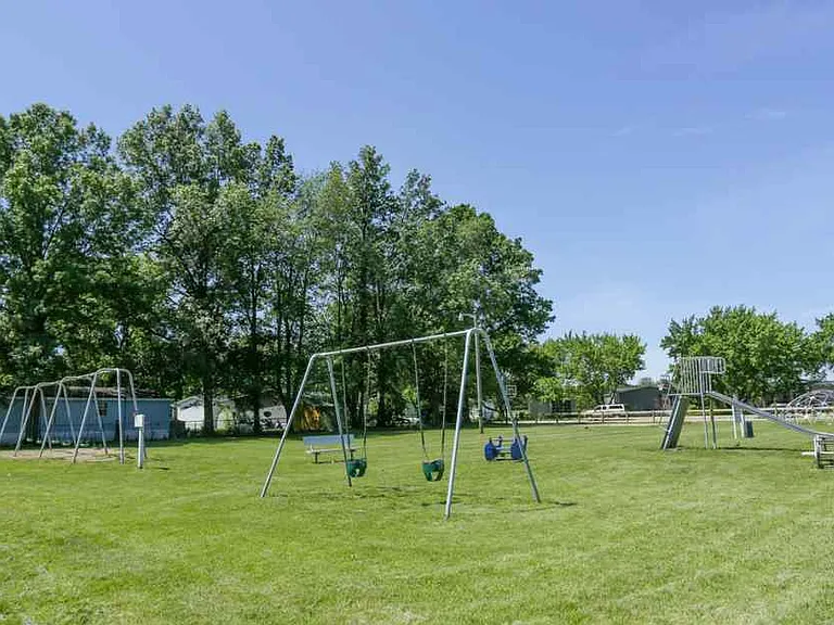 Shawnee Community — Photo 2