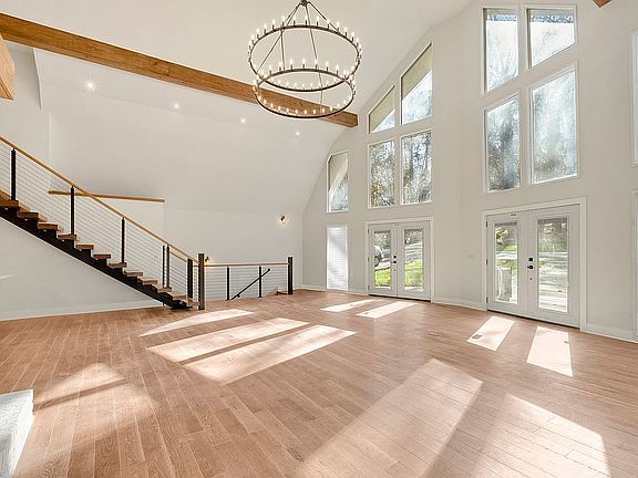 5th image of 145 Fern Forest Dr
