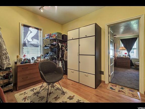 4th image of 79 E Southgate Ave