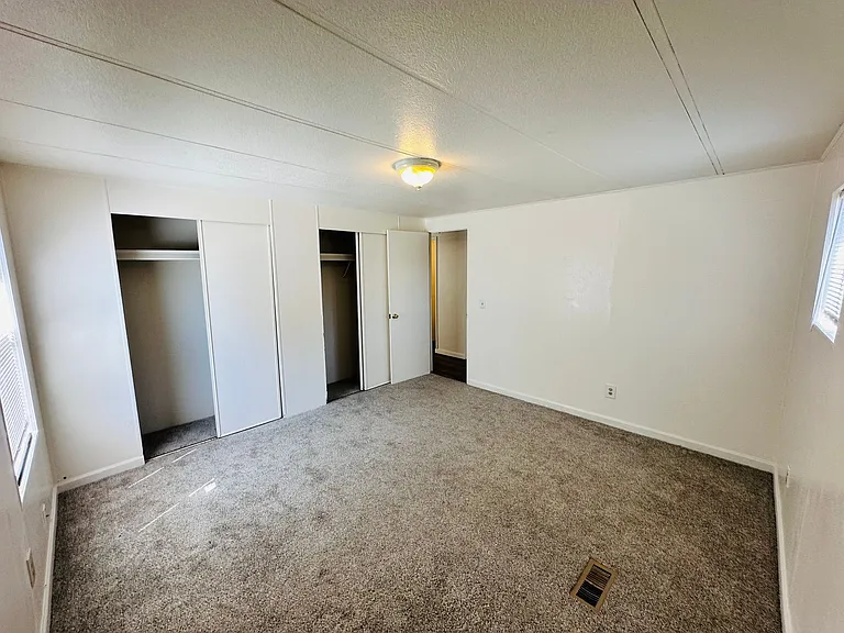 14014 NE 70th Ave — Photo 20