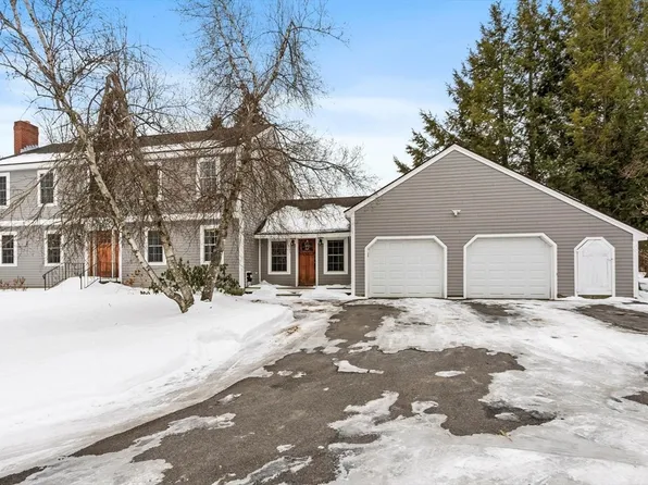 90 Tuttle Rd, Sterling, MA 01564