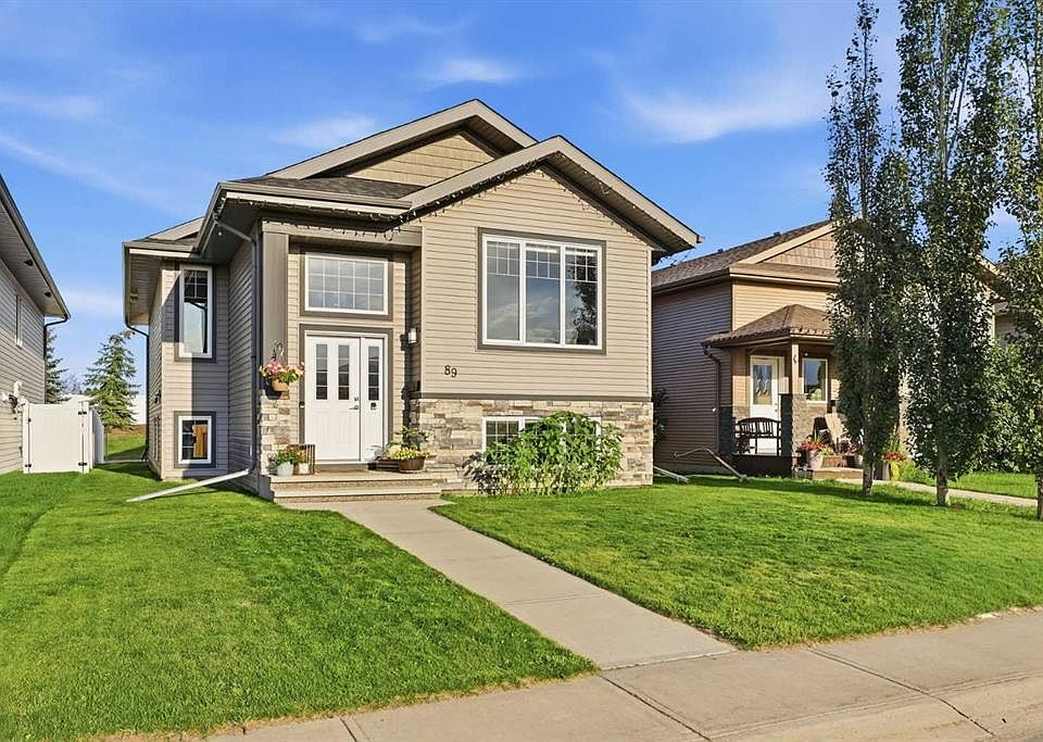 1st image of 89 W Aztec Cres