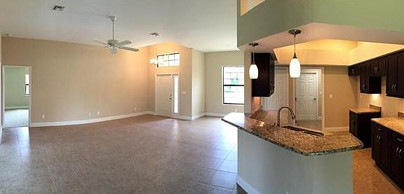 4th image of 1455 SE 18th Ter
