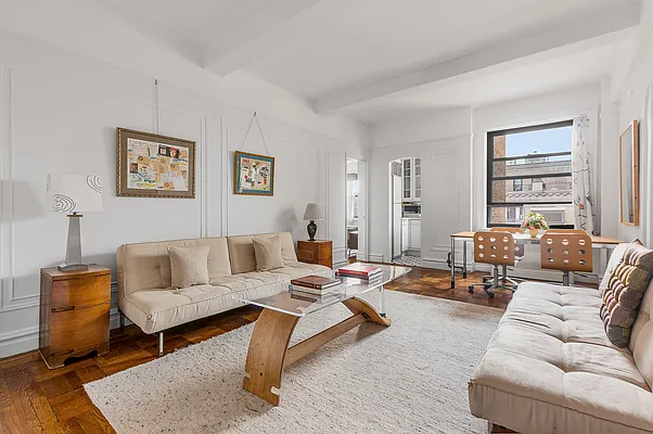 Sold by Compass | media 1