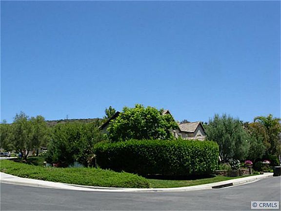 2nd image of 101 Via Plumosa