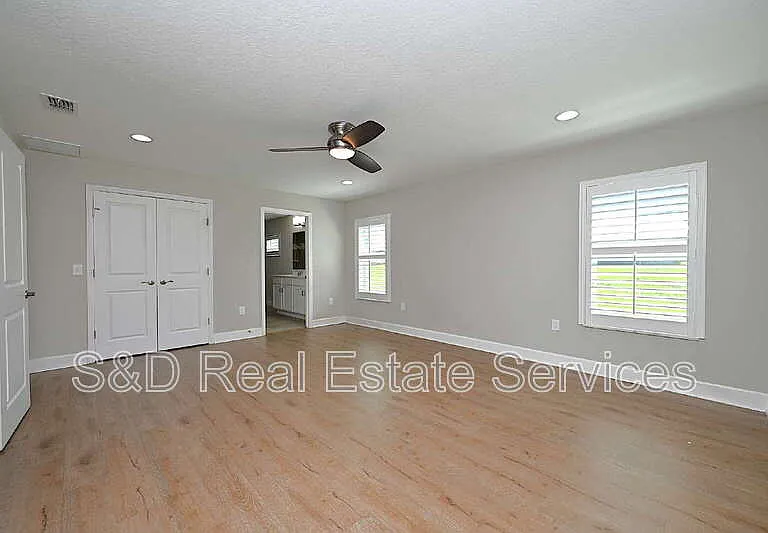 4435 Lake Hancock Rd — Photo 37