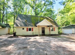 1336 E Eight Mile Rd, White Cloud, MI 49349