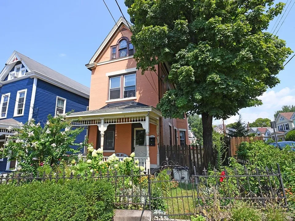146 Parker St