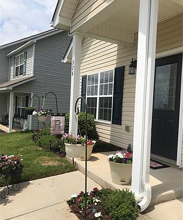 2nd image of 924 Sundance Dr