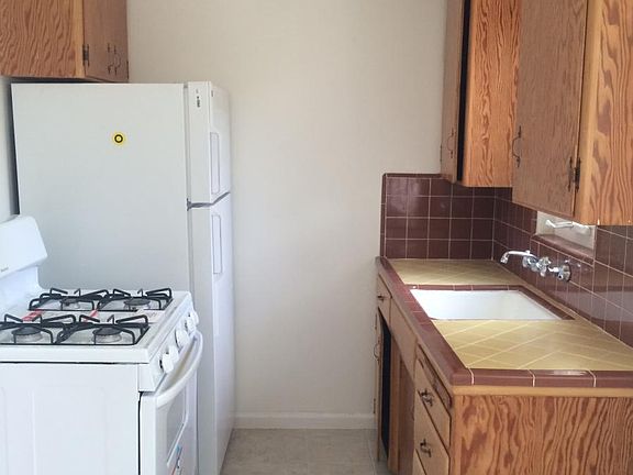 2nd image of 156 Boston Ave APT 3