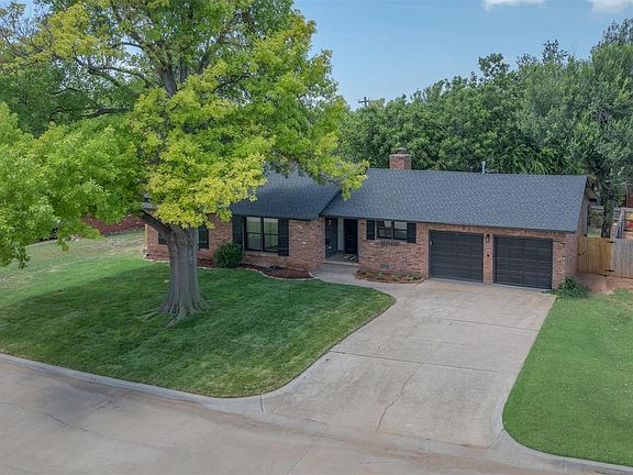 2nd image of 9905 Chesterton Pl